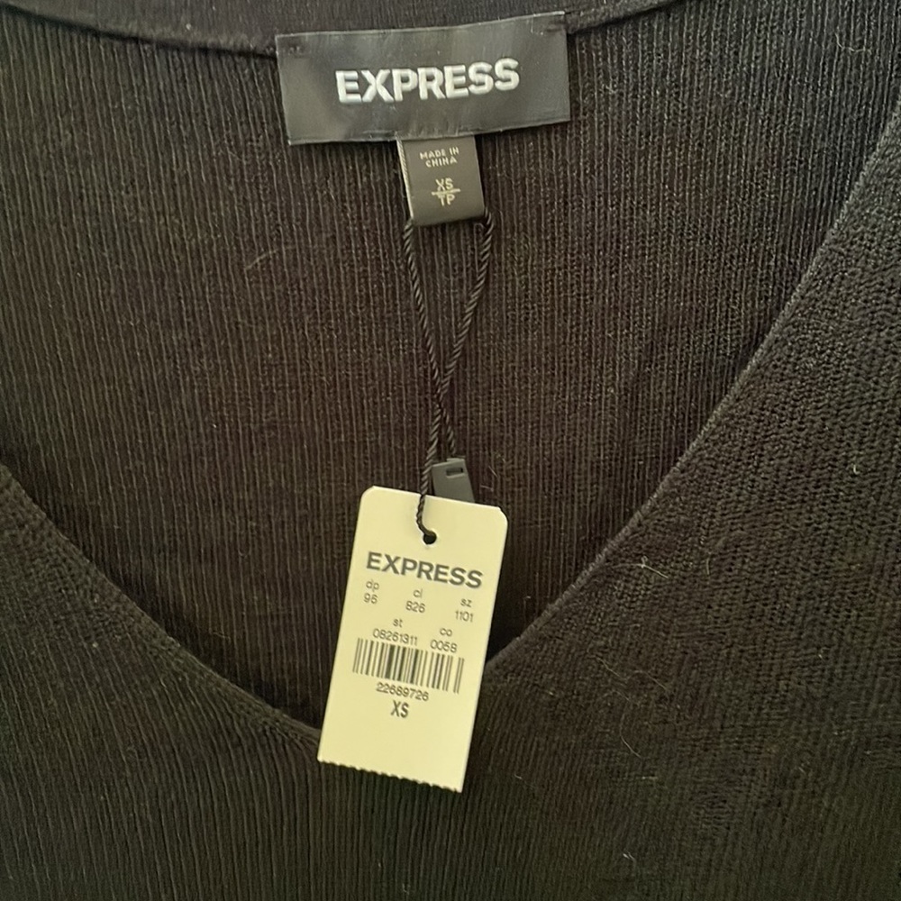Express Sweater - Picture 2 of 4